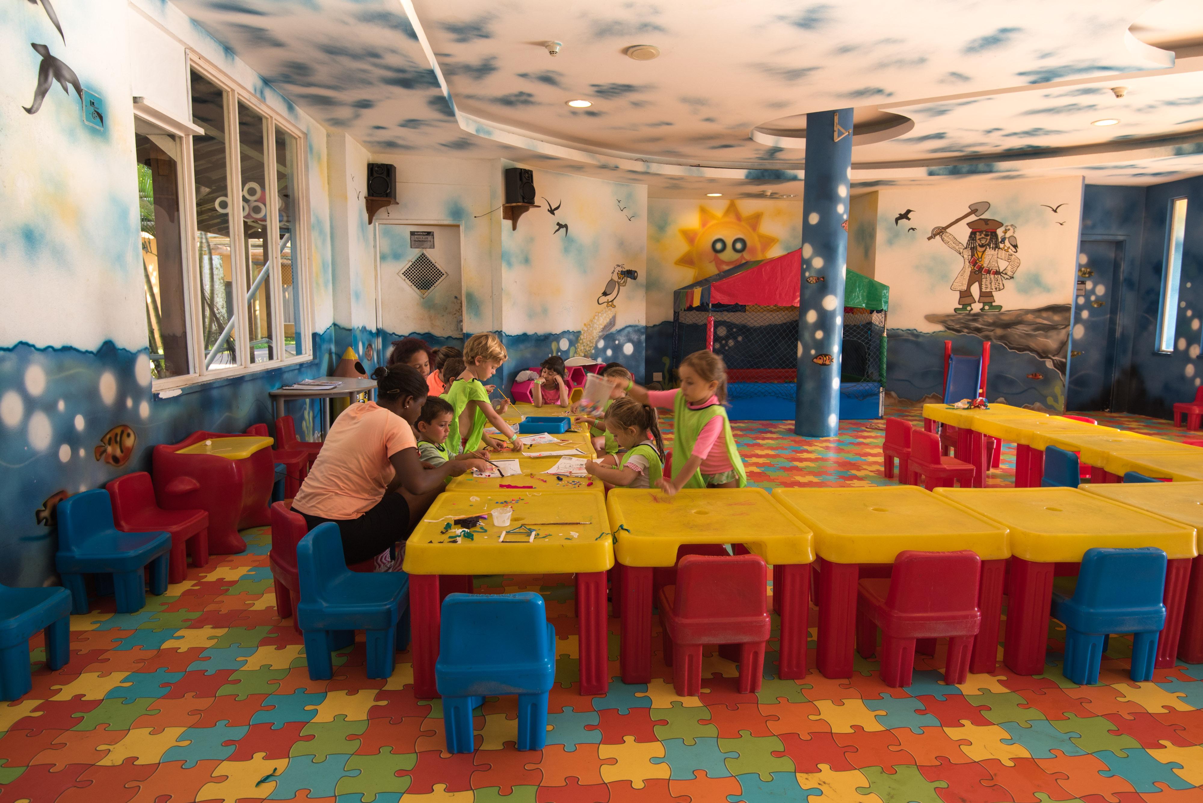Vila Gale Eco Resort Angra Angra dos Reis Exterior foto The children's club at the hotel
